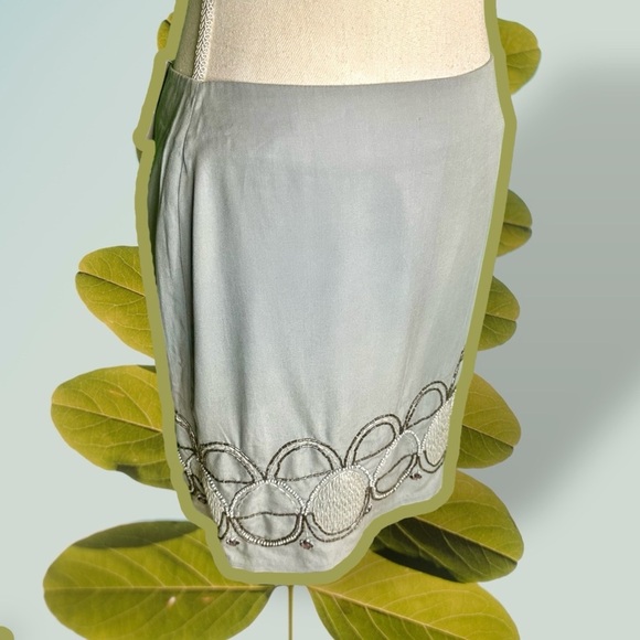 NWT Banana Republic Light Gray Ornate Beaded Bohemian Style Skirt Size 8 - Picture 14 of 14